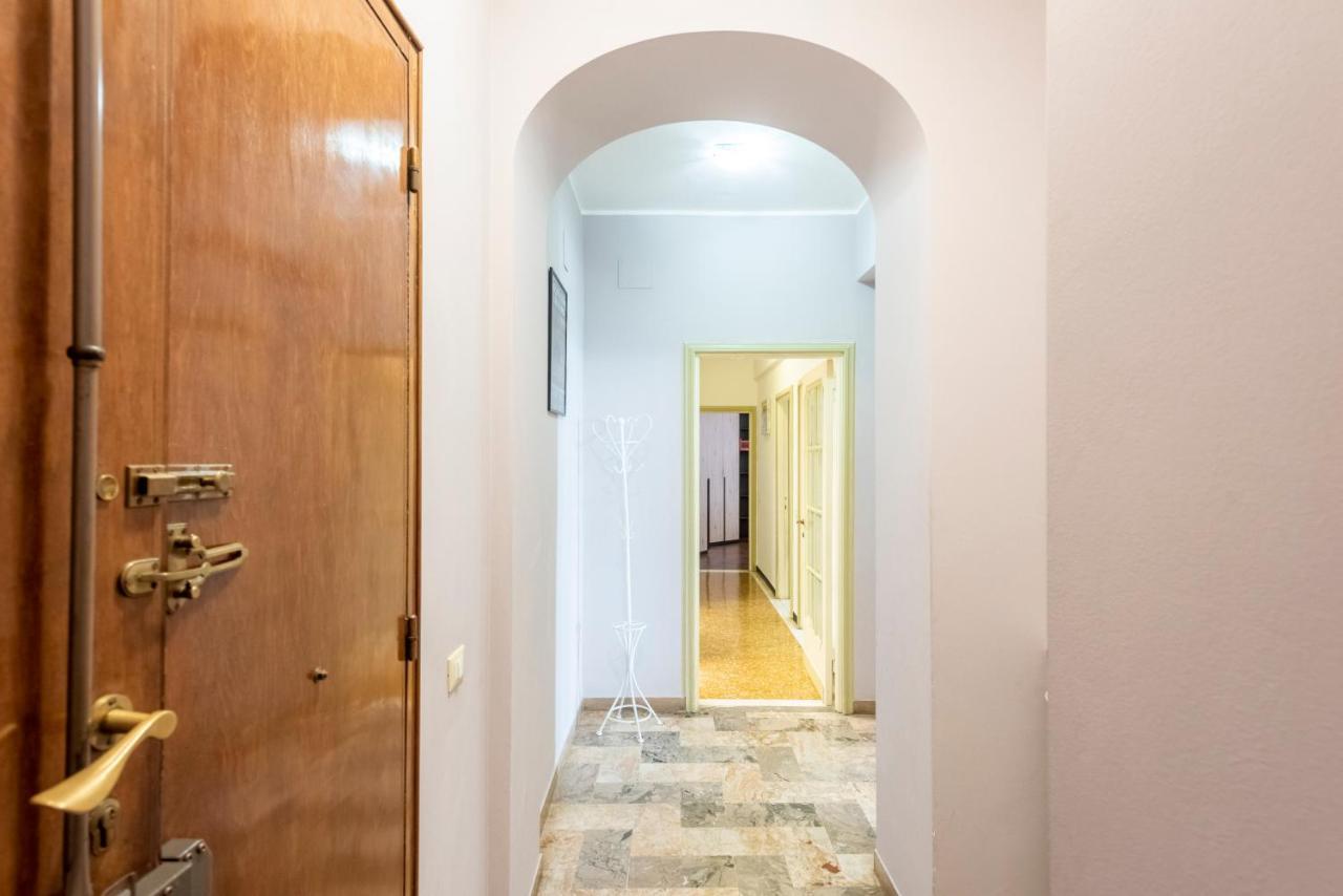 Joivy Cute Flat With Terrace Lägenhet Genua Exteriör bild