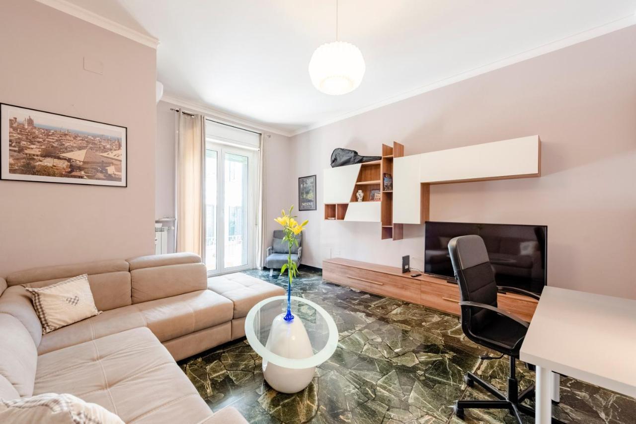 Joivy Cute Flat With Terrace Lägenhet Genua Exteriör bild