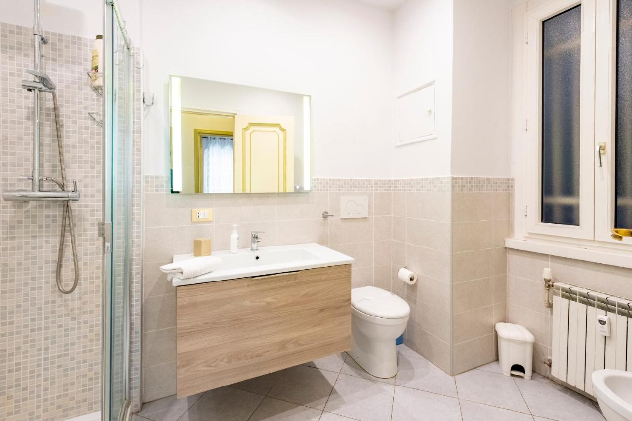 Joivy Cute Flat With Terrace Lägenhet Genua Exteriör bild