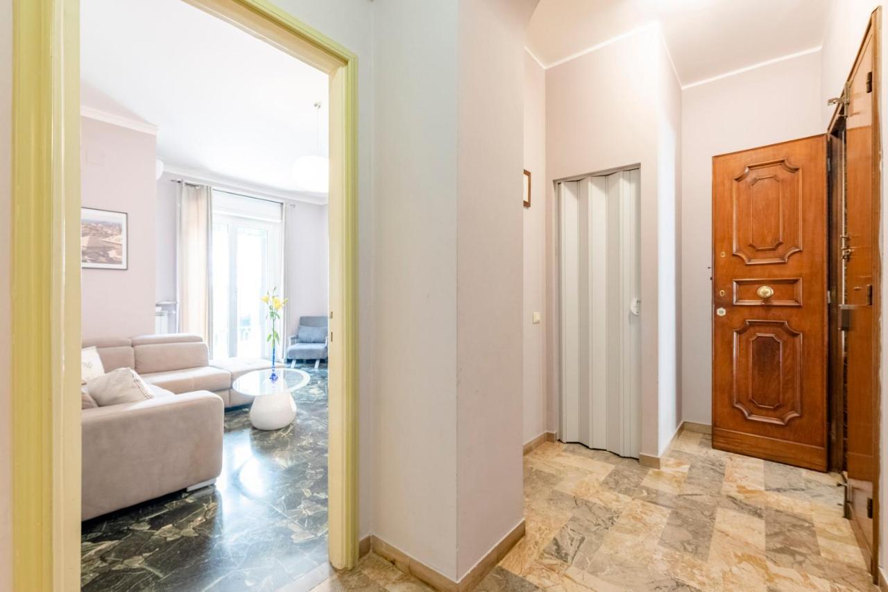Joivy Cute Flat With Terrace Lägenhet Genua Exteriör bild