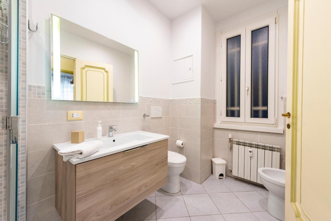 Joivy Cute Flat With Terrace Lägenhet Genua Exteriör bild